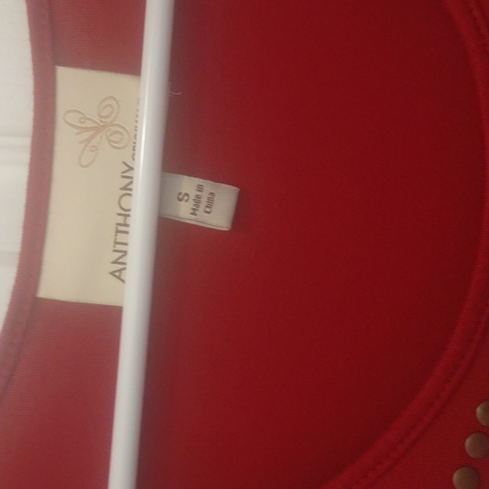 Top - Picture 4 of 4